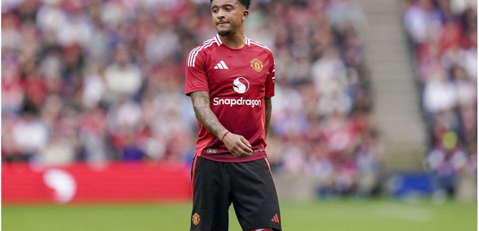 Jugador de Manchester United en el campo durante partido