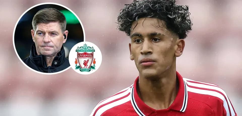 Jugador de Liverpool en primer plano durante el partido