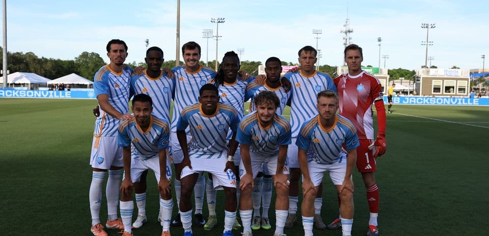 Jugadores de Sporting JAX en formación