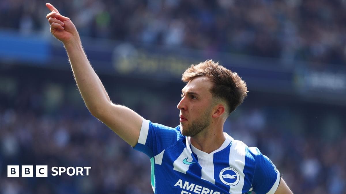 Jugador de Brighton celebrando un gol en el estadio