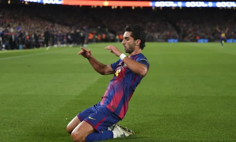 Jugador de Barcelona celebrando un gol en el campo