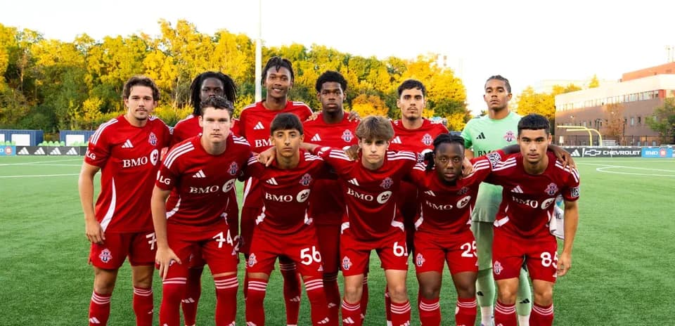 Equipo de Toronto II posando para la foto