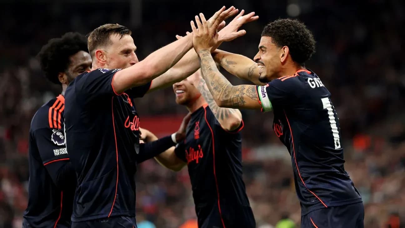 Jugadores de Nottingham Forest celebrando un gol