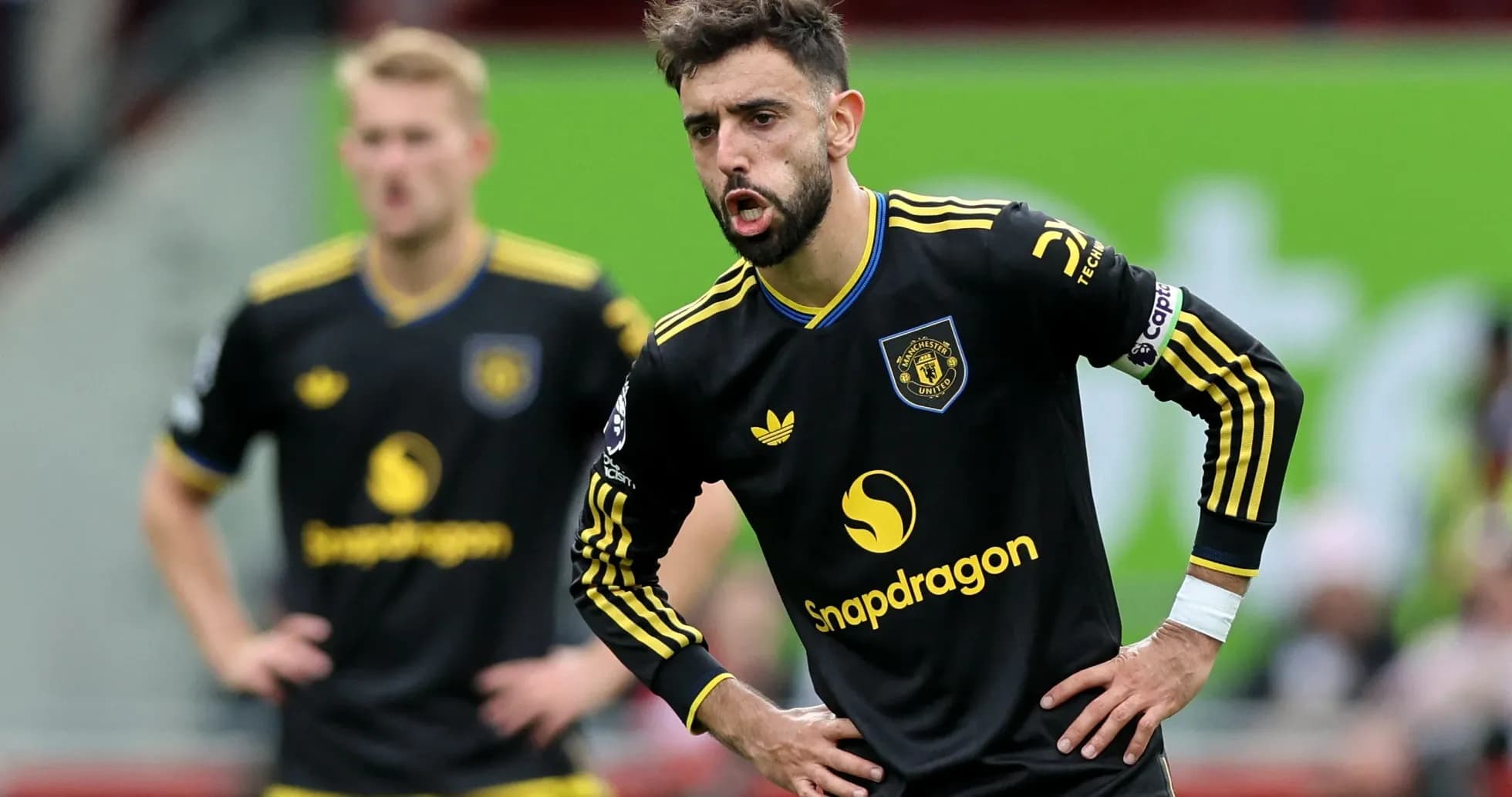 Bruno Fernandes durante el partido contra Brentford