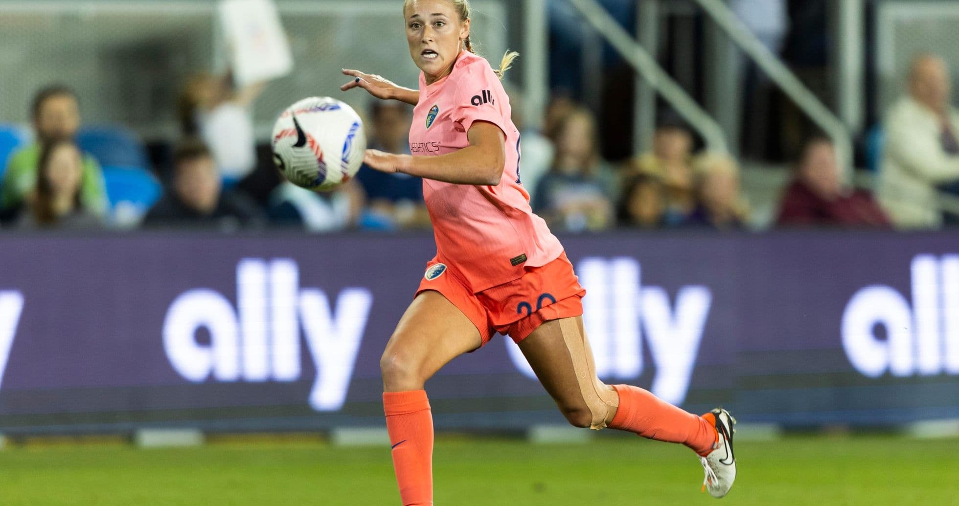 Jugadora del North Carolina Courage en acción