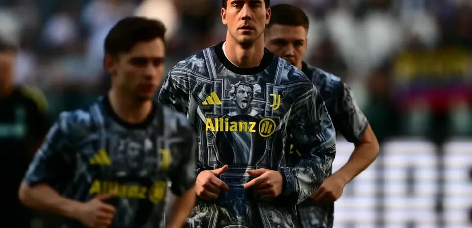 Jugadores de Juventus calentando antes del partido