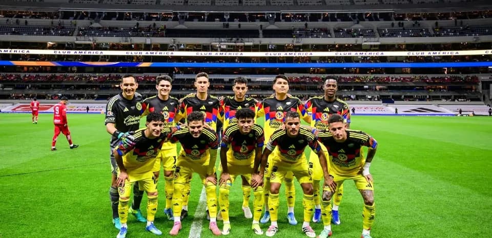 Jugadores de Club América en el campo