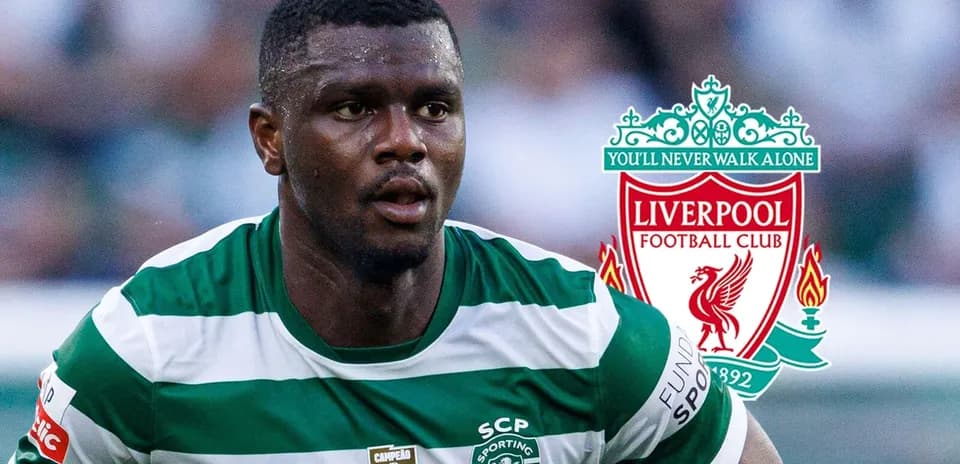 Jugador de Sporting CP corriendo con logo de Liverpool