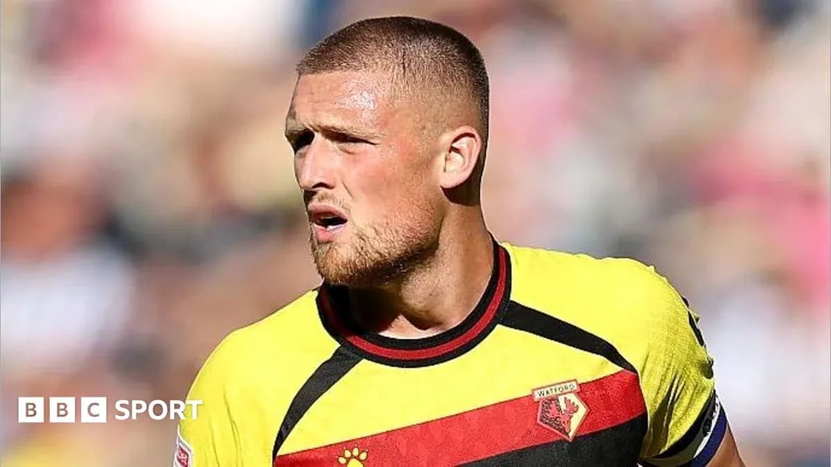 Jugador de Watford en acción durante un partido