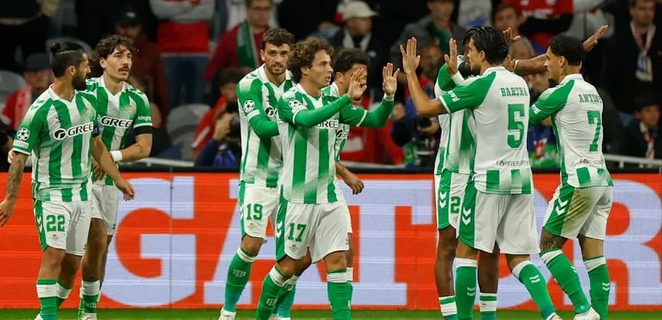 Jugadores de Real Betis celebrando un gol en el partido