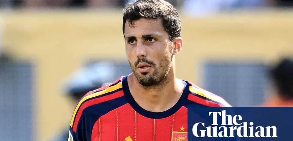 Jugador de España en el campo durante el partido