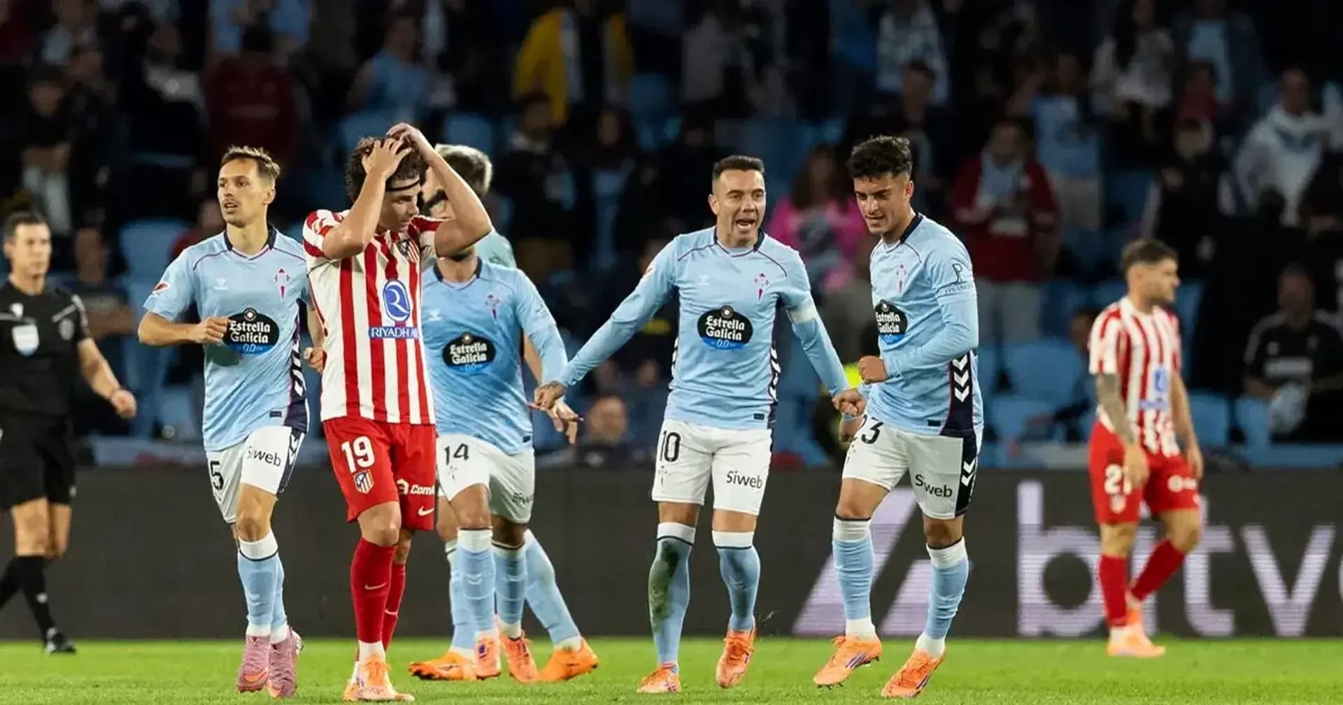 Jugadores de Celta de Vigo celebrando un gol