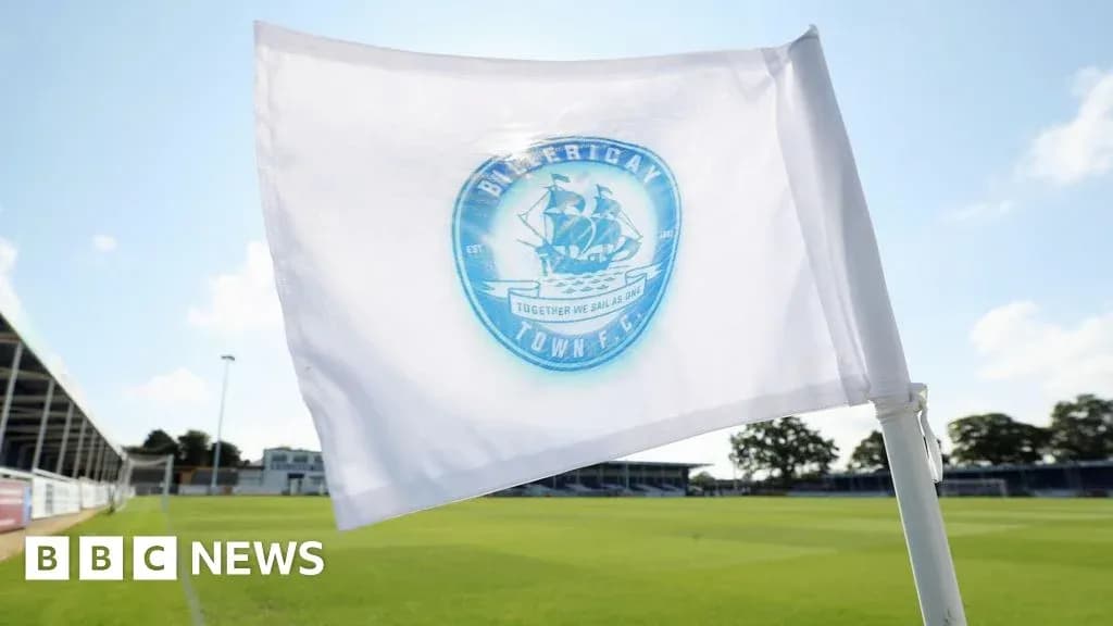 Bandera de Billericay Town F.C. en el campo