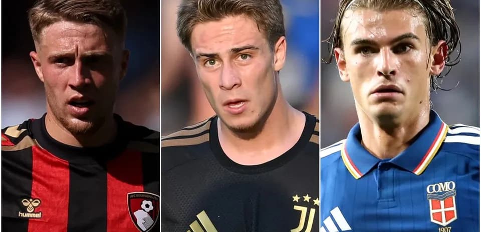 Tres jugadores de fútbol en diferentes camisetas de equipos