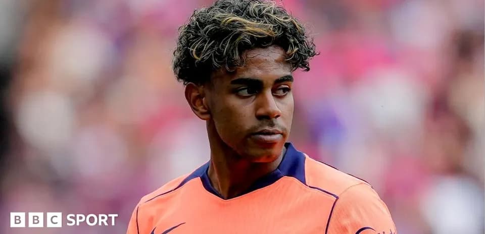 Jugador de Barcelona en uniforme durante el partido