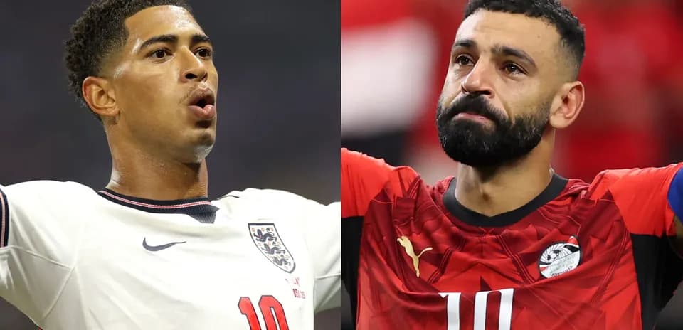 Jugadores de fútbol celebrando y mostrando emoción
