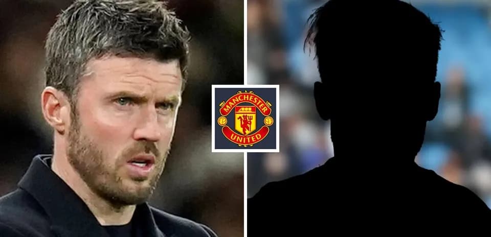 Entrenador de Manchester United con fondo difuminado
