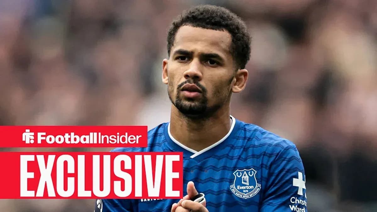 Jugador de Everton en acción durante un partido
