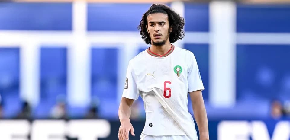 Jugador de Marruecos en acción durante el partido