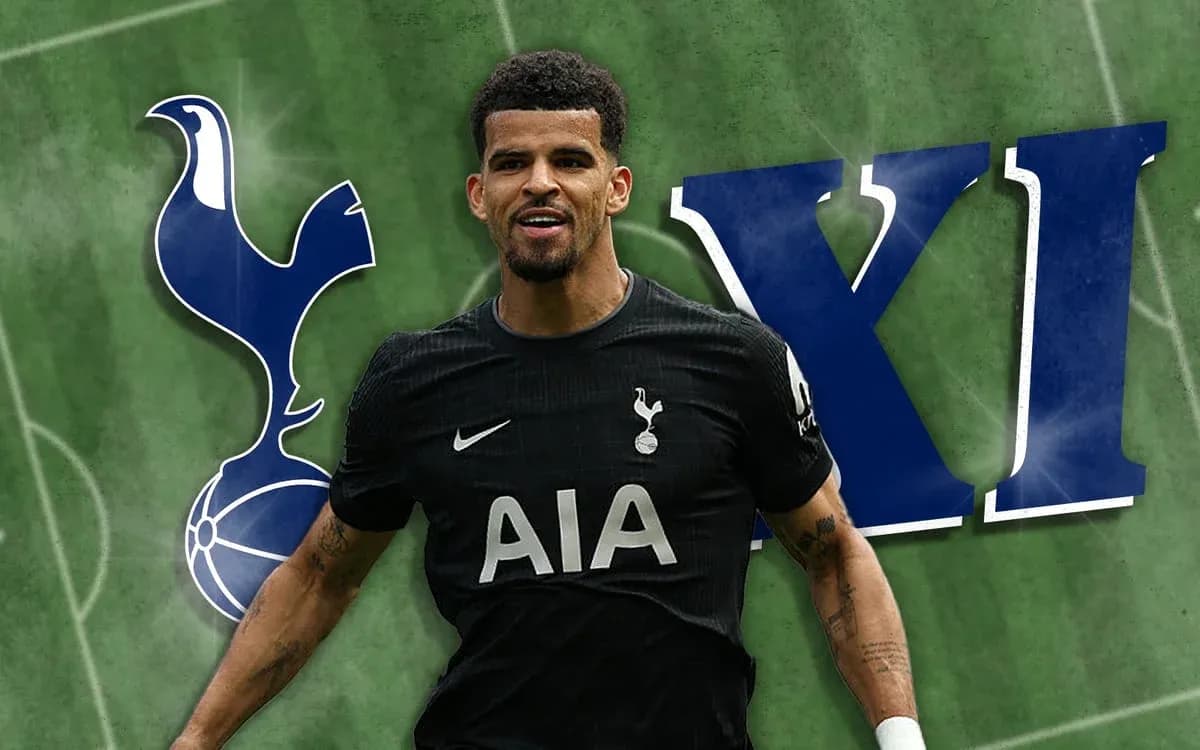 Jugador de Tottenham con uniforme negro en el campo