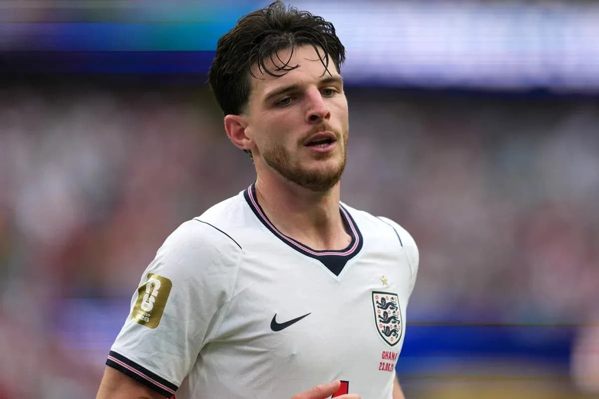 Jugador de Inglaterra en partido de fútbol