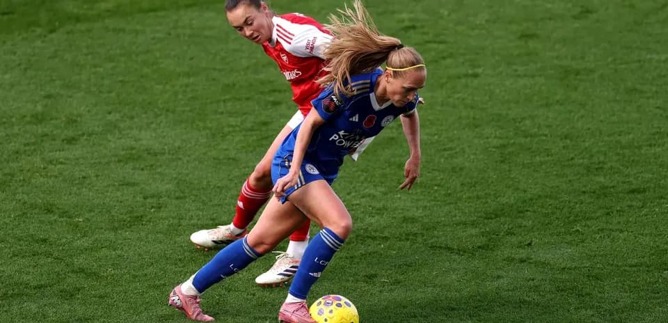 Jugadora de Leicester City WFC en acción