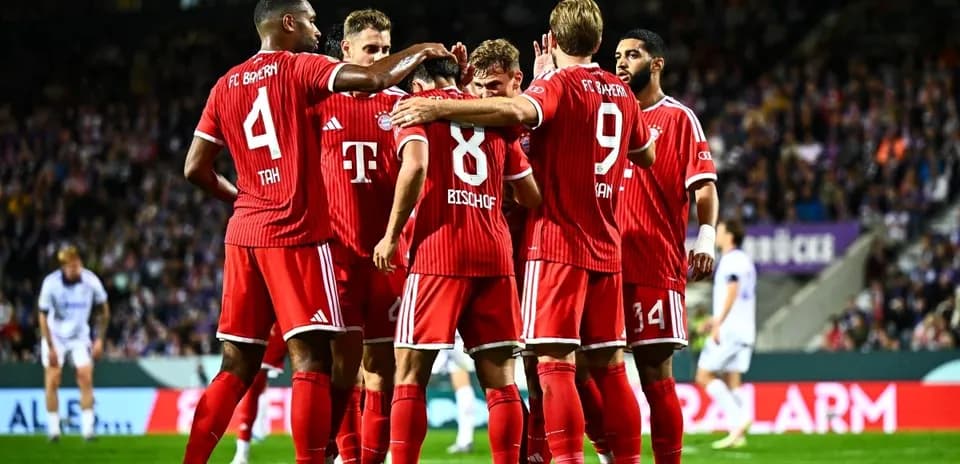 Jugadores de FC Bayern celebrando un gol en el partido