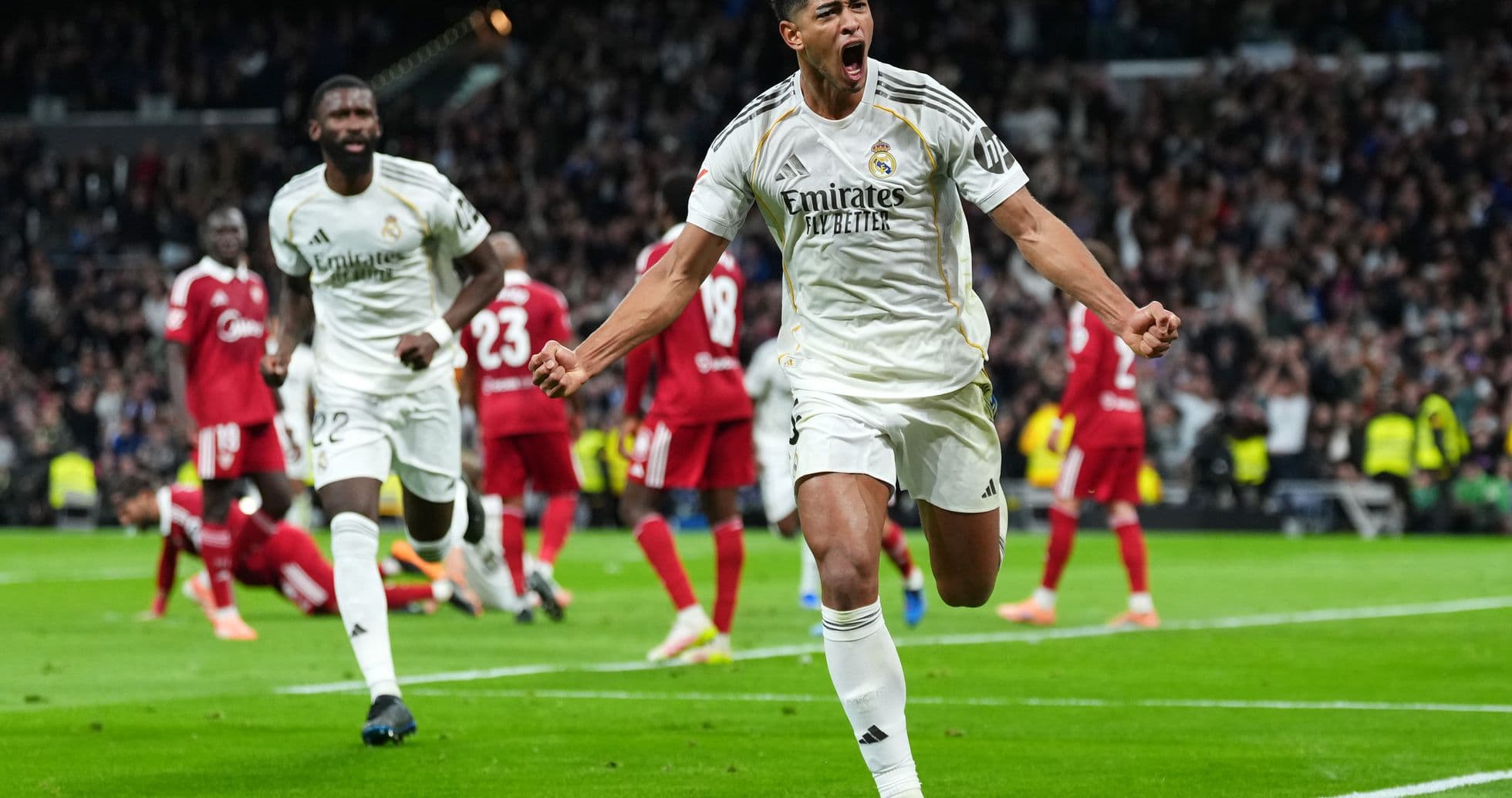 Real Madrid vence a Sevilla 2-0 en el Santiago Bernabéu.jpg