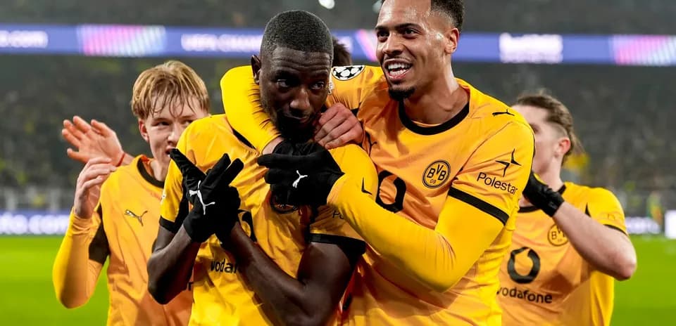 Jugadores de Borussia Dortmund celebrando un gol