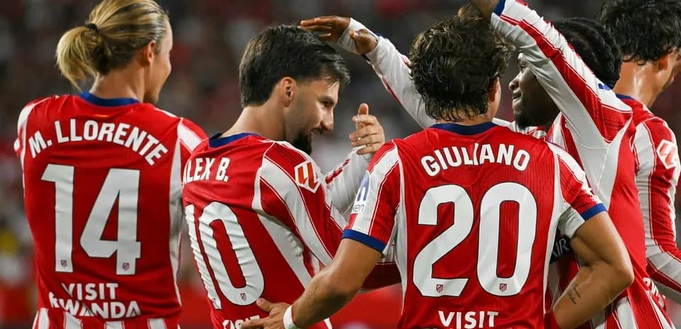 Jugadores de Atlético Madrid celebrando un gol