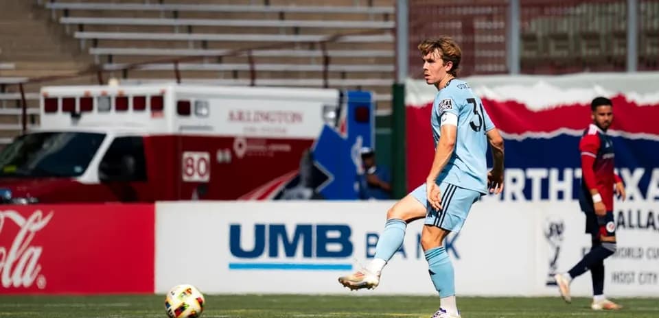 Jugador de Minnesota United II en acción