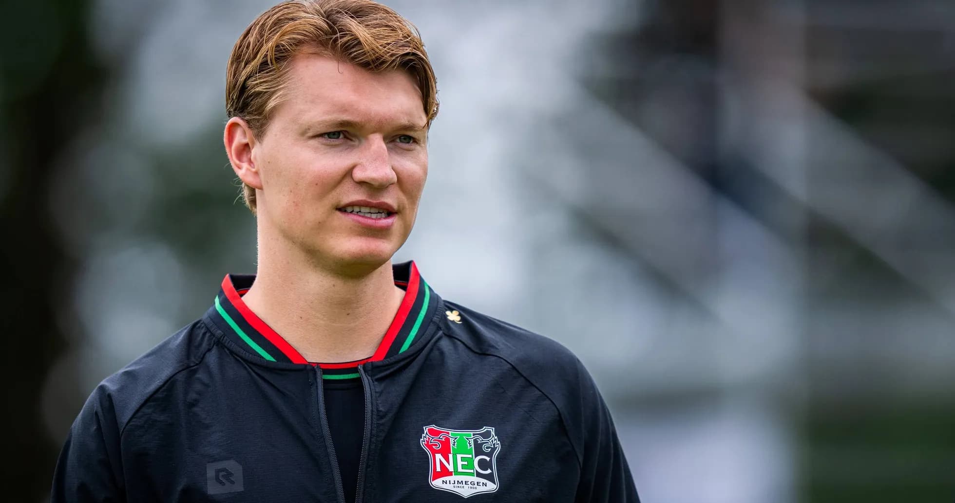 Jugador de NEC Nijmegen en sesión de entrenamiento