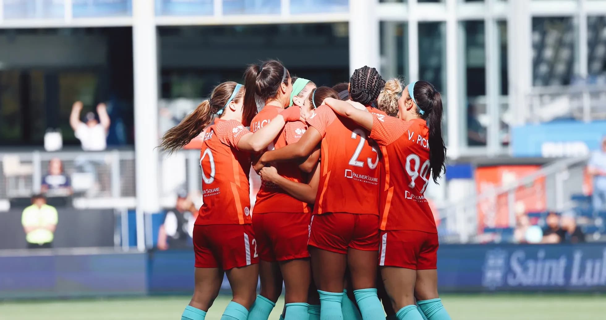 Jugadoras de Chicago Red Stars celebrando un gol