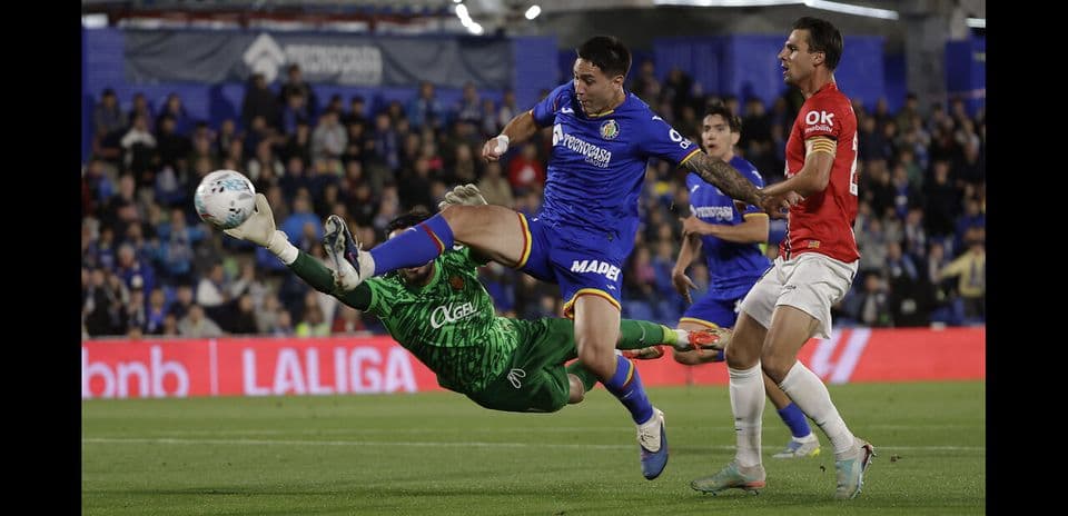 Jugadores de Getafe y Mallorca en acción