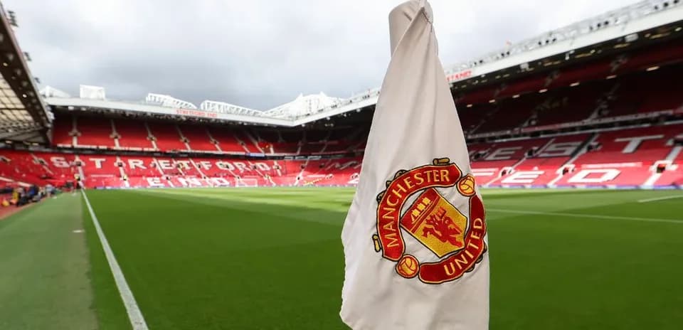 Bandera de córner en Old Trafford, estadio de Manchester United