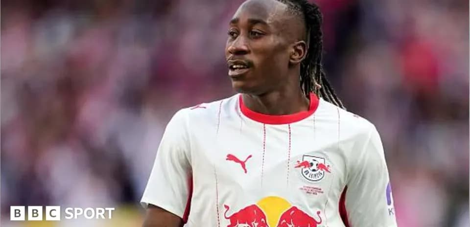 Jugador de RB Leipzig durante el partido
