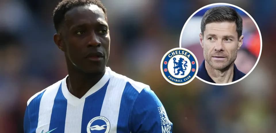 Jugador de Brighton con logo de Chelsea y entrenador