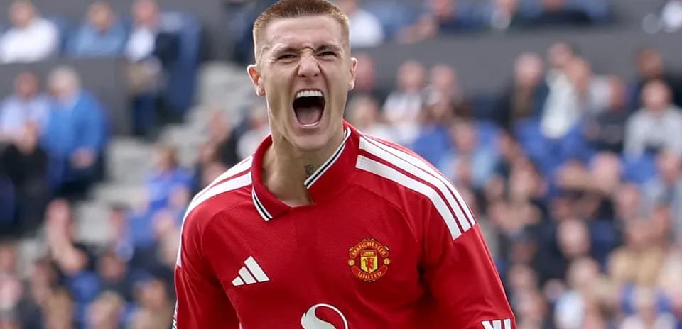 Portero de Manchester United celebrando un gol