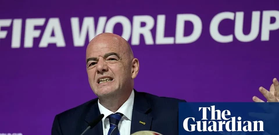 Gianni Infantino hablando en conferencia de prensa FIFA