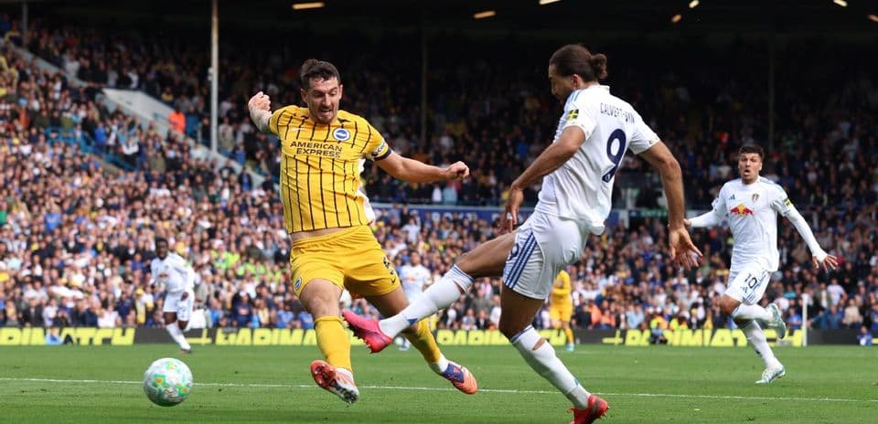 Acción del partido Leeds contra Brighton