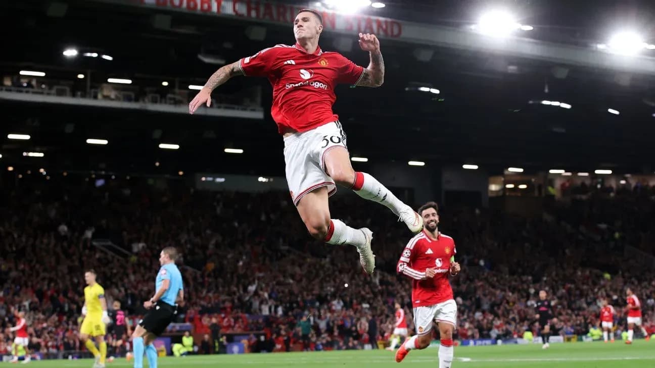 Jugador de Manchester United celebrando un gol en el partido