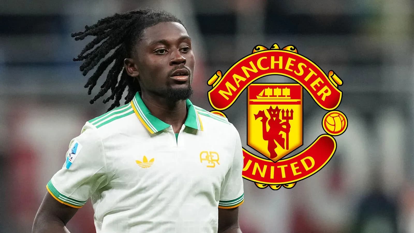 Jugador con camiseta blanca y logo de Manchester United