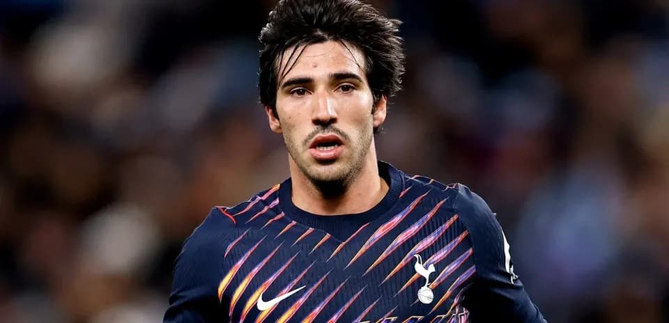 Jugador de Tottenham en acción durante un partido
