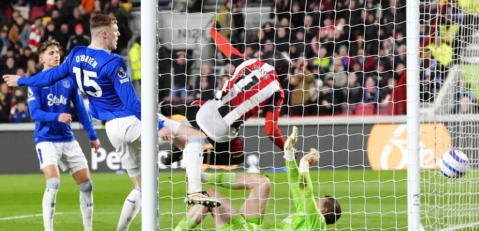 Gol de Brentford contra Everton en Premier League