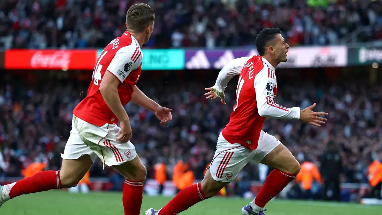 Jugadores del Arsenal celebrando un gol