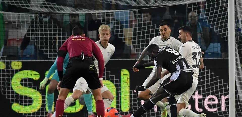 Acción en el partido Lazio contra Udinese