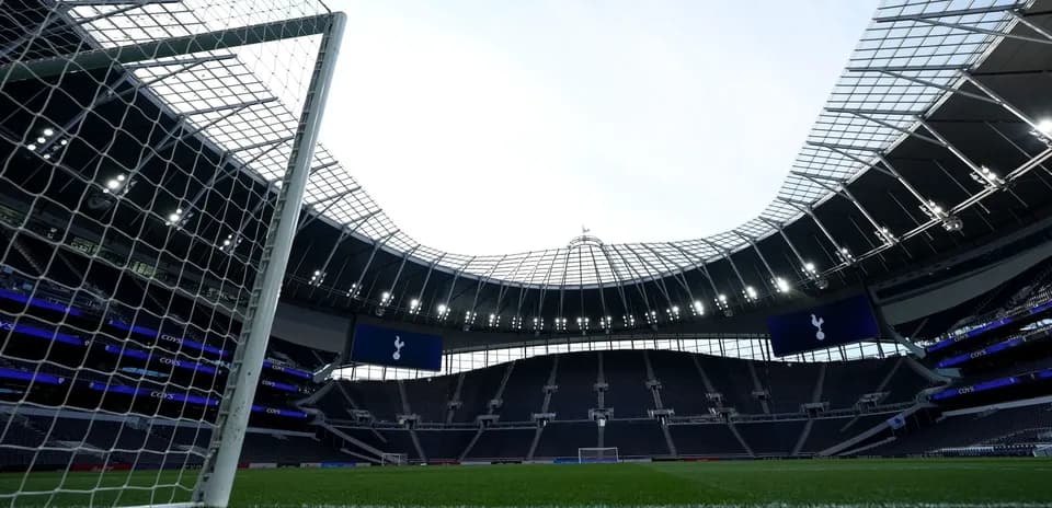 Vista del estadio Tottenham Hotspur desde la portería