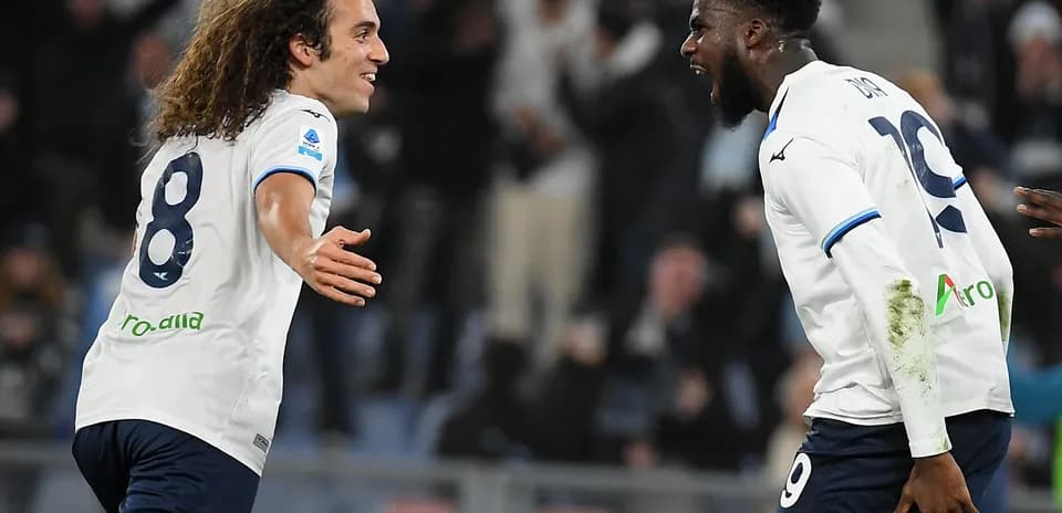 Jugadores de Lazio celebrando un gol
