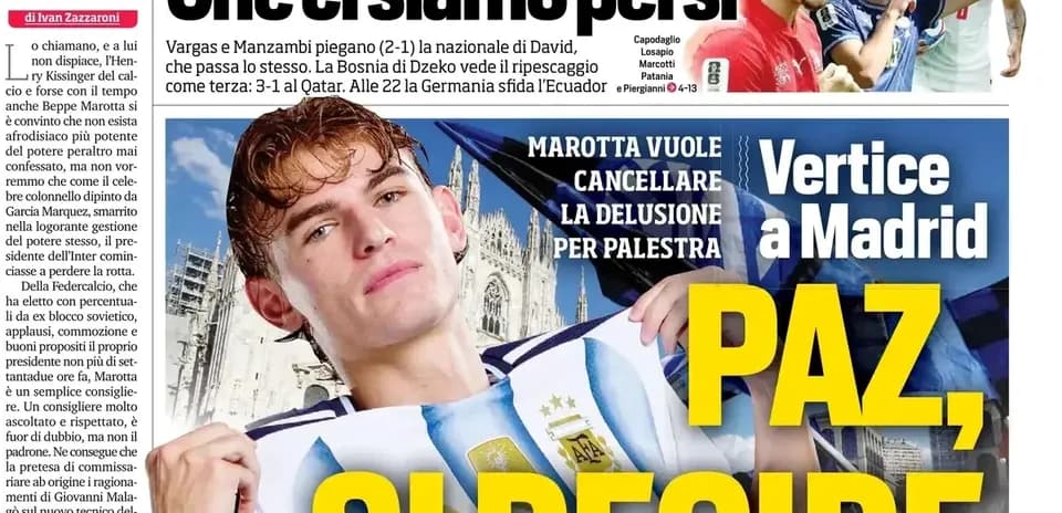 Titular de periódico sobre fútbol y jugador argentino