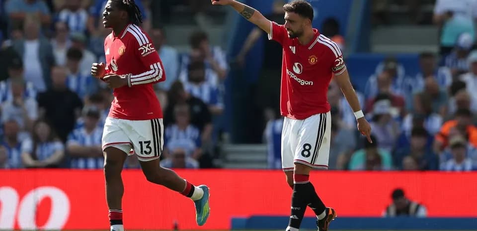 Jugadores de Manchester United durante el partido
